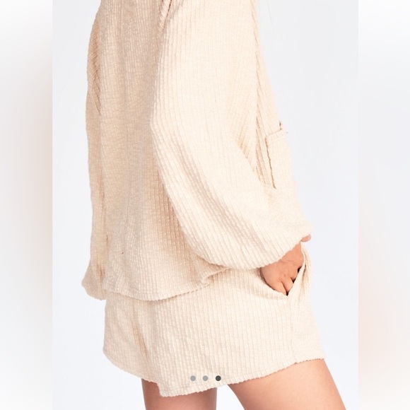 Free People Beach oasis Beige (au lait) Women's Shorts size XS. - Picture 9 of 9